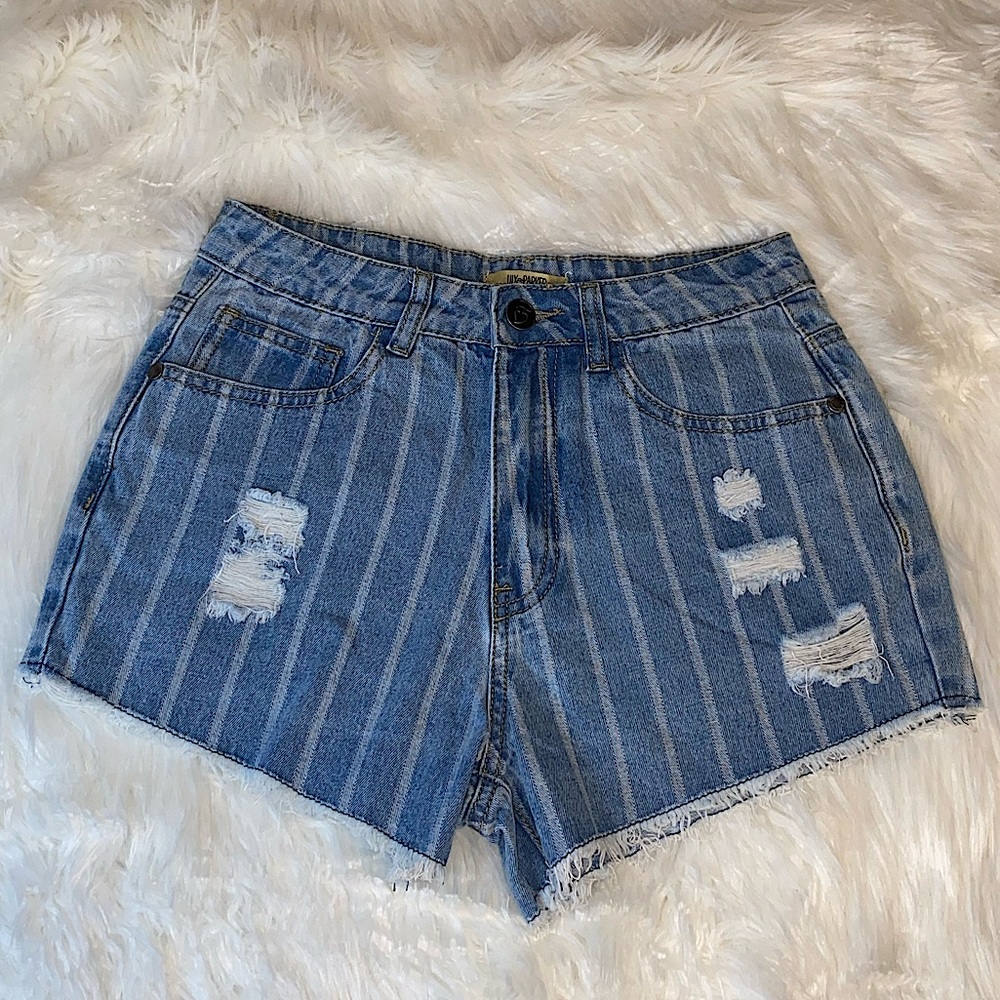 Lily & Parker size 26 stripped distressed blue jean high waisted shorts